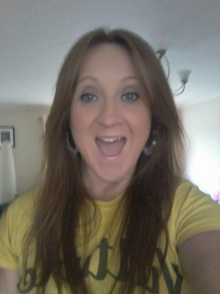 25P Hot Redhead Slut