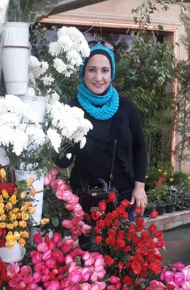 25P Hanaa - muslim hijabi hot egyptian lawyer