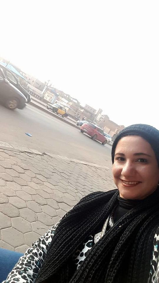 25P Hanaa - muslim hijabi hot egyptian lawyer