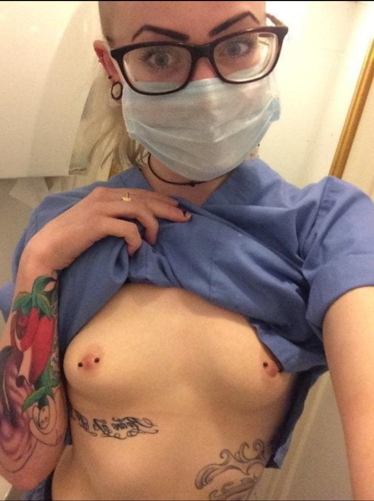 24P MASK WIVES