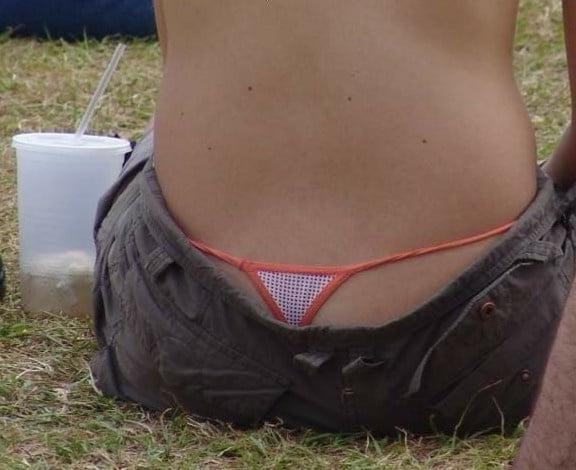 25P Candid young slut : thong VI