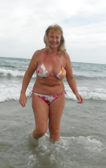 17P Hot Mature Euro Slut One
