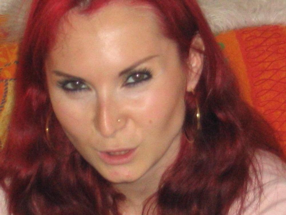 25P Web Slut Magalie