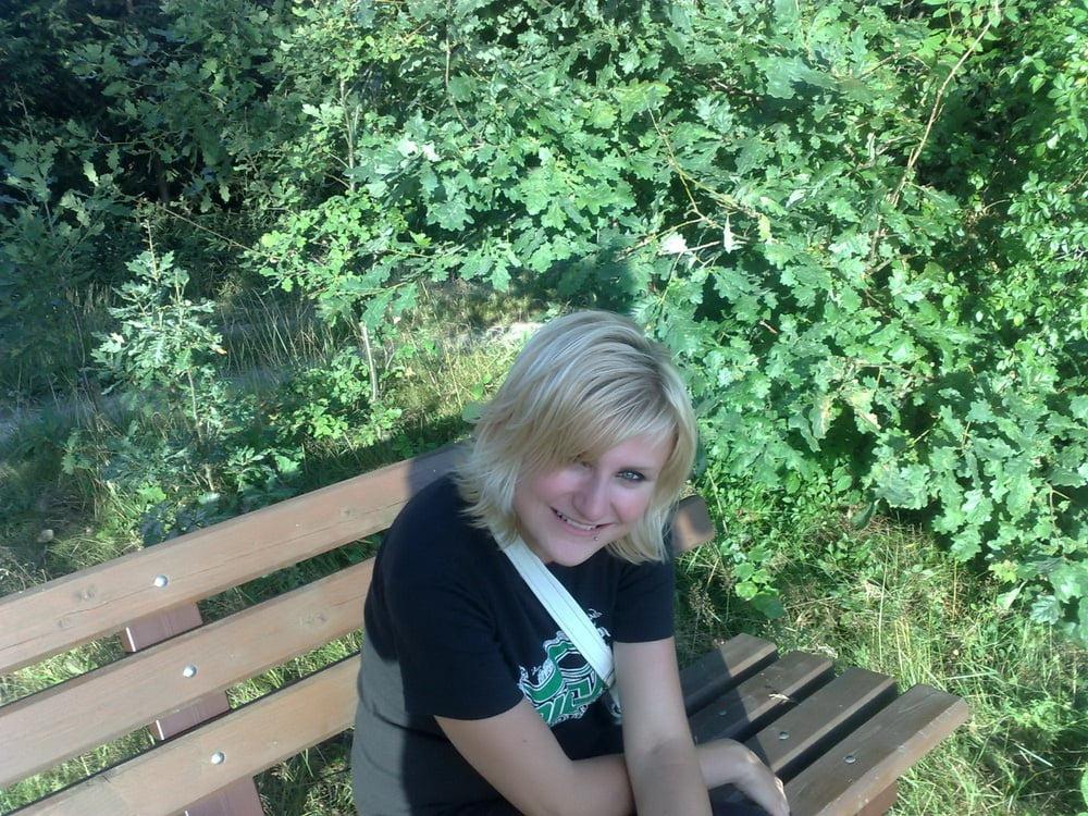 25P Web Slut Nicole