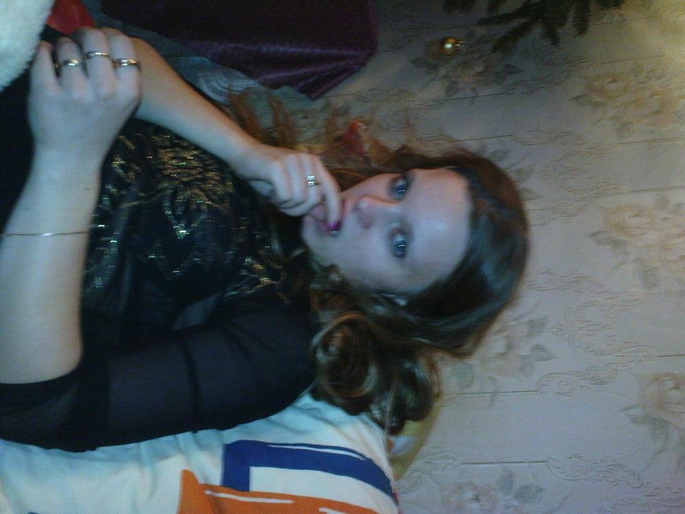 25P Web Slut Nia