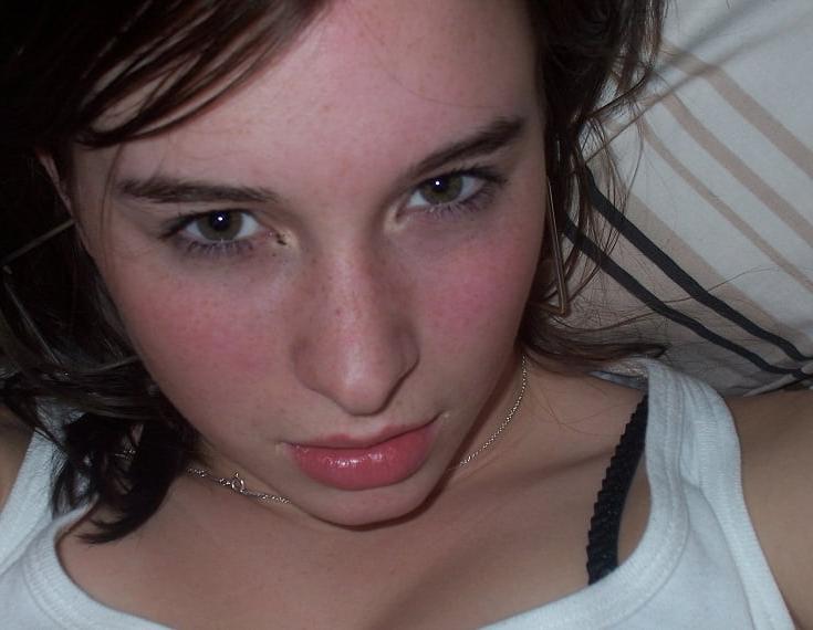 25P Web Slut Maribel
