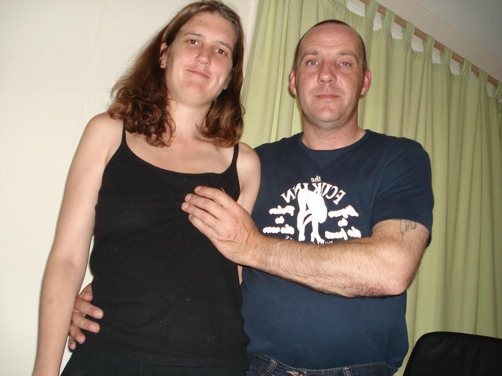 25P 9. UK wife poses nude for hubby