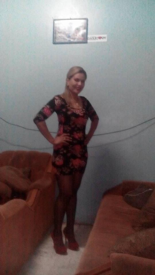 25P Beautiful skinny mom slut
