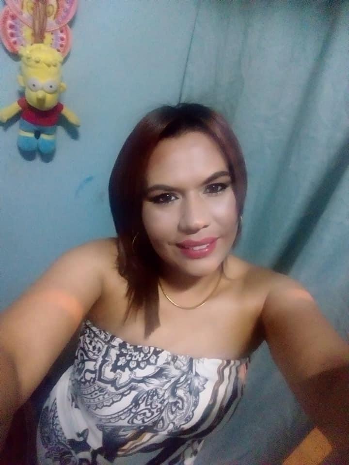 25P Beautiful skinny mom slut