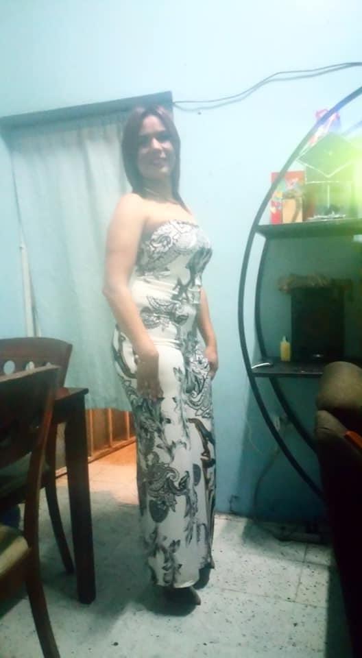 25P Beautiful skinny mom slut