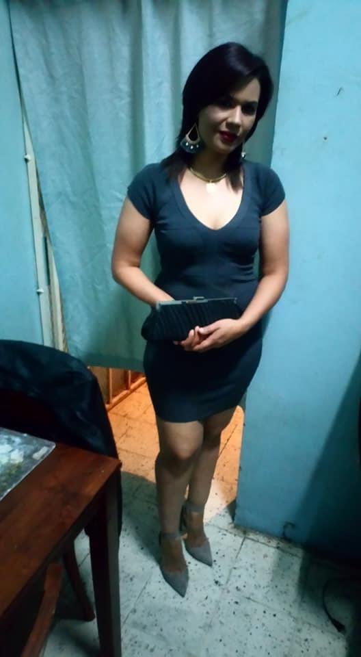 25P Beautiful skinny mom slut