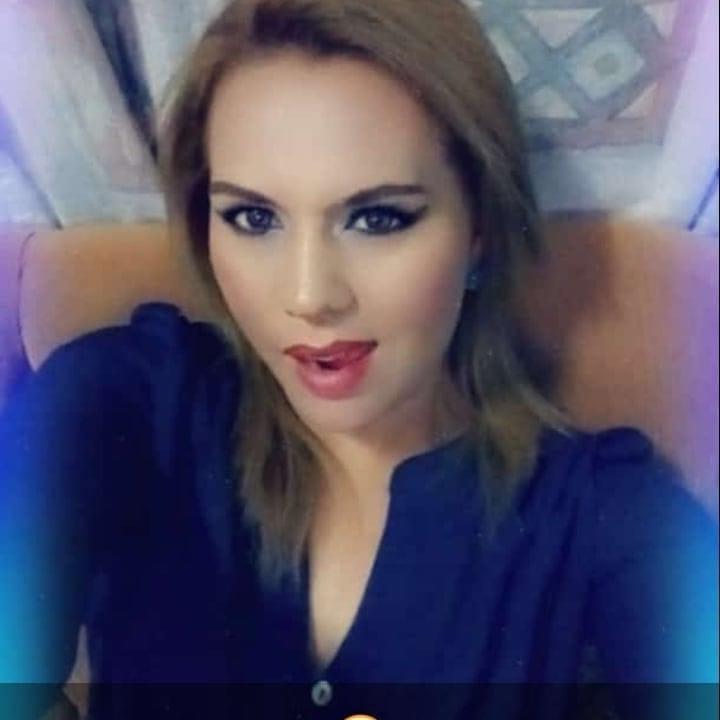 25P Beautiful skinny mom slut