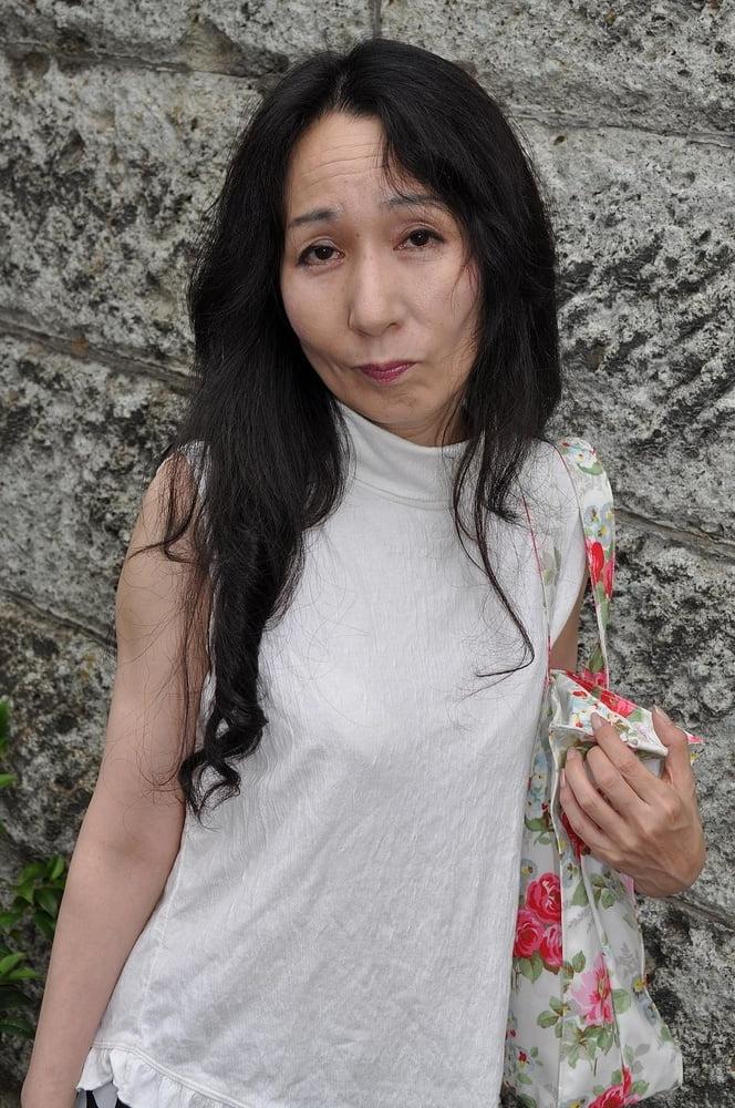 25P Mature Asian slut