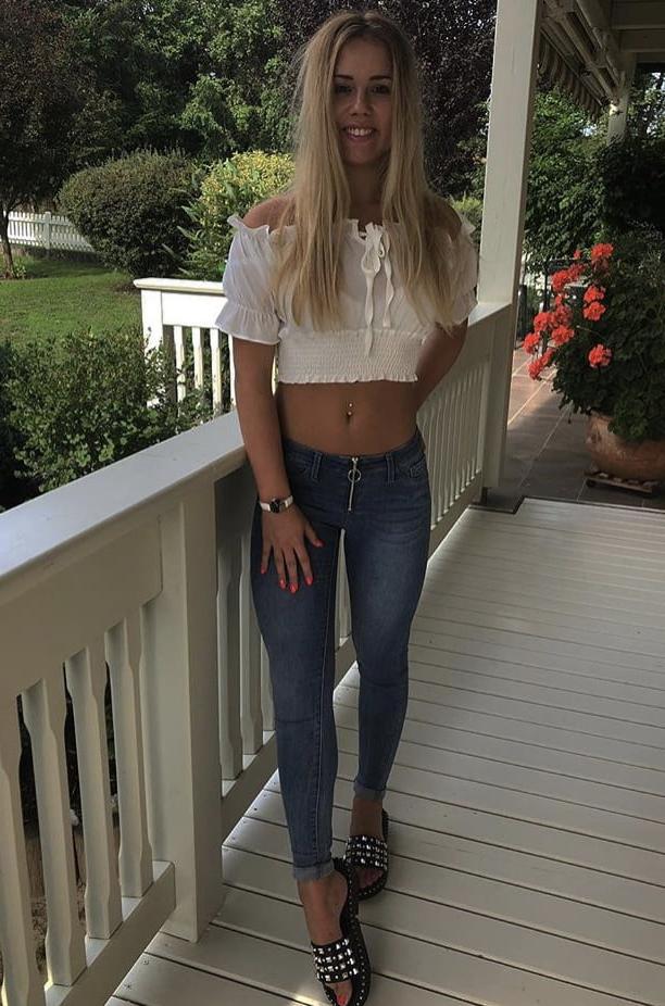 22P Teen slut Verena