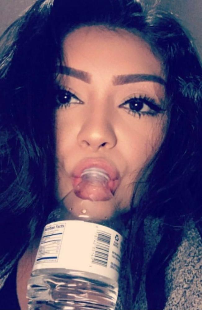 13P Slut wants to suck cock