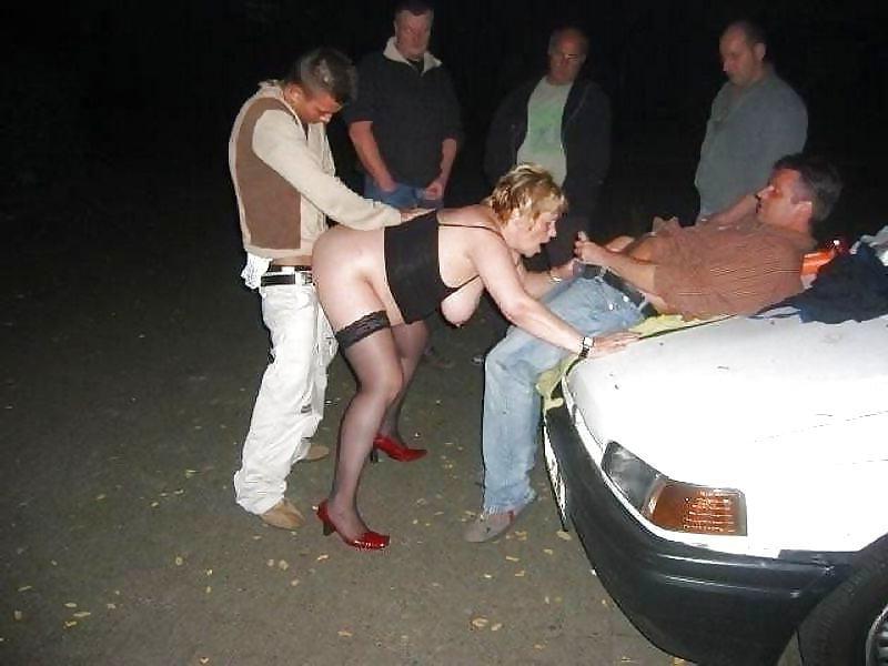 25P DOGGING SLUTS MIX