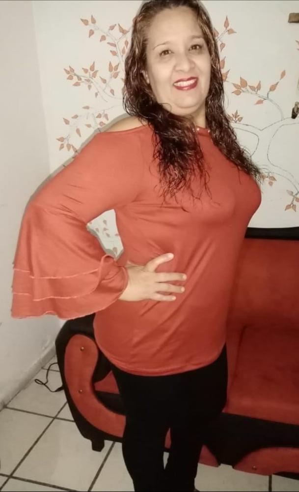 25P Delicious Mature Mom