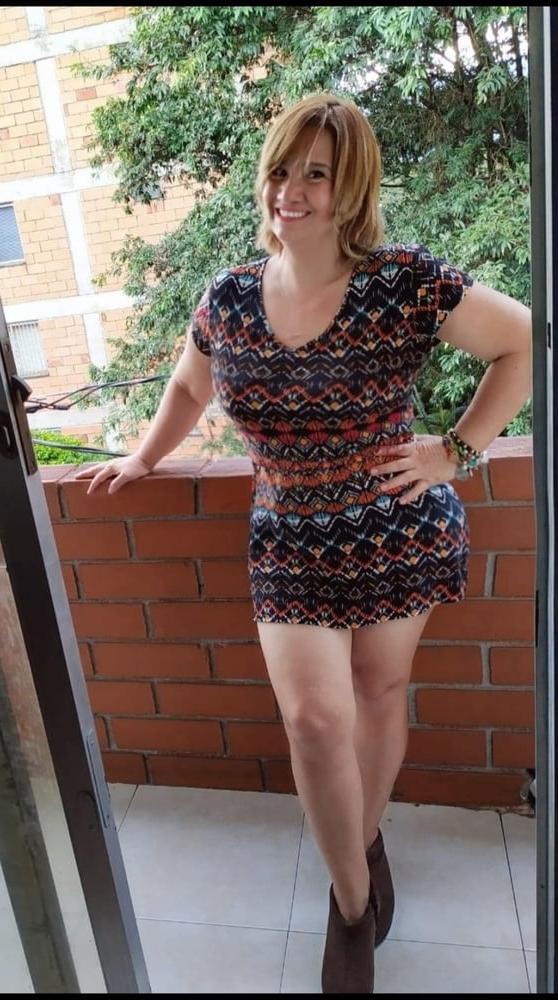 25P Delicious Mature Mom