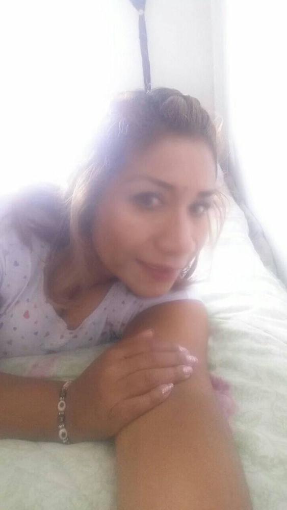 25P Delicious Mature Mom