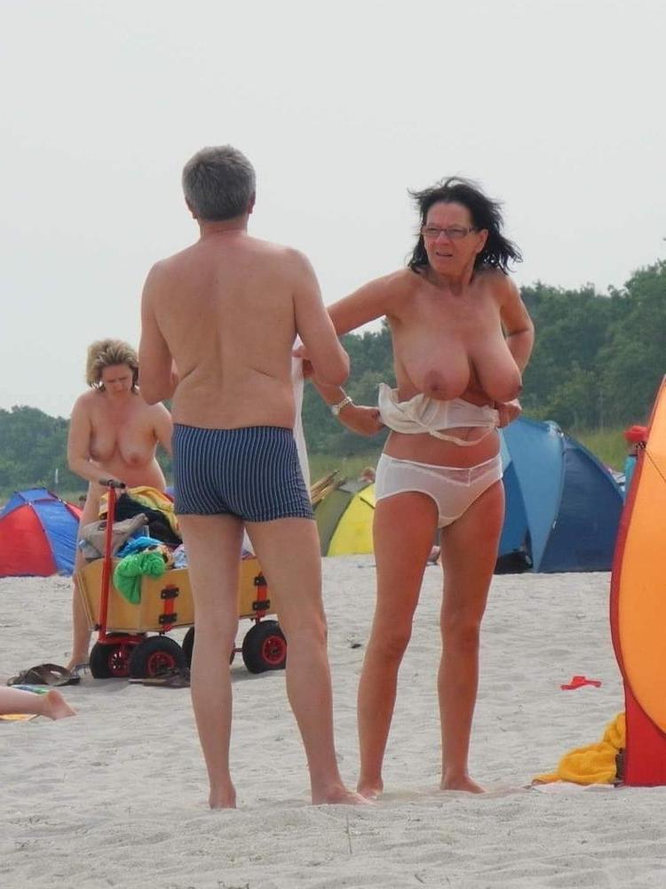 25P Xhamster Moms
