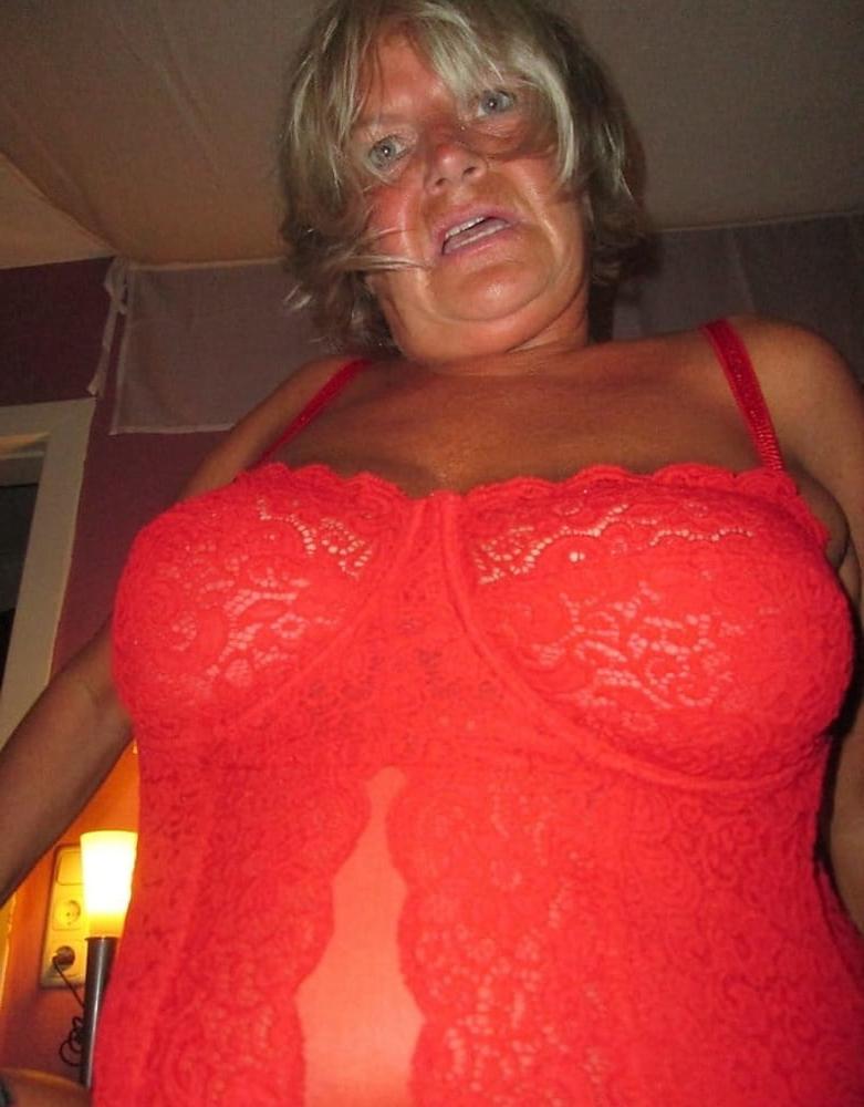 25P Fat Mature Slut
