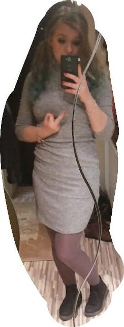 25P Stupid slut dont know - repost this slut and make famous