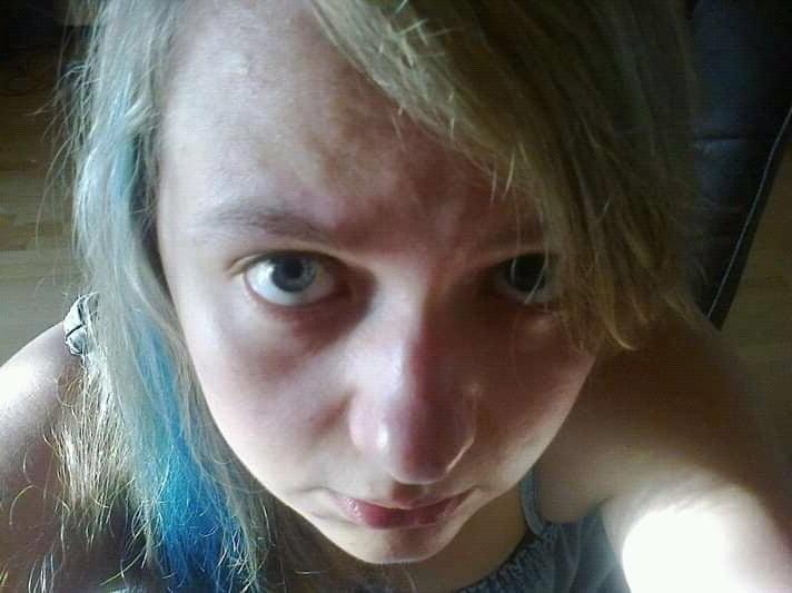 25P Stupid slut dont know - repost this slut and make famous