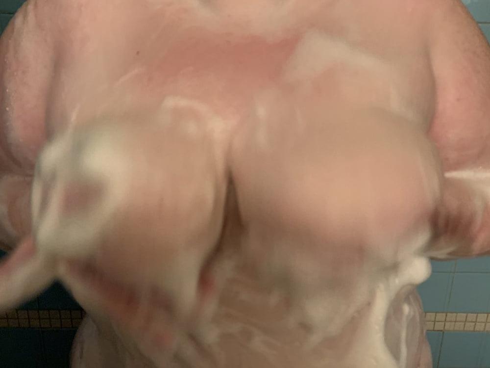 8P Soapy Slut