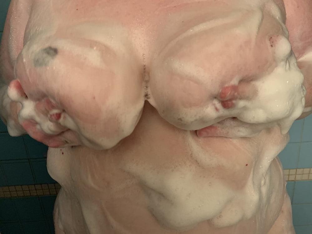 8P Soapy Slut
