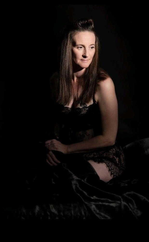 25P Marie, sexy UK MILF Slut