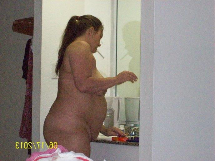 25P 9. Chubby mature wife fucks hubby