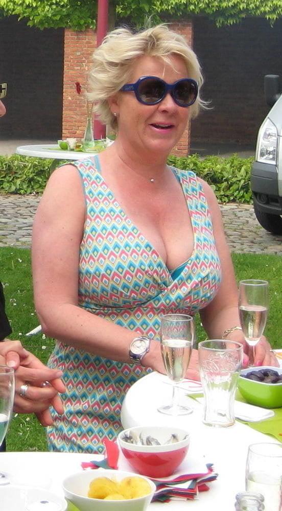 25P Mature Ladies Dressed But Sexy 111