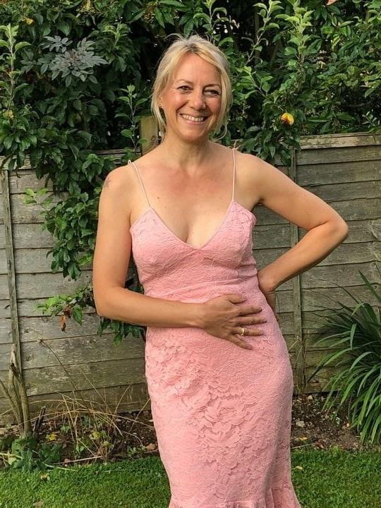 25P Mature Ladies Dressed But Sexy 111