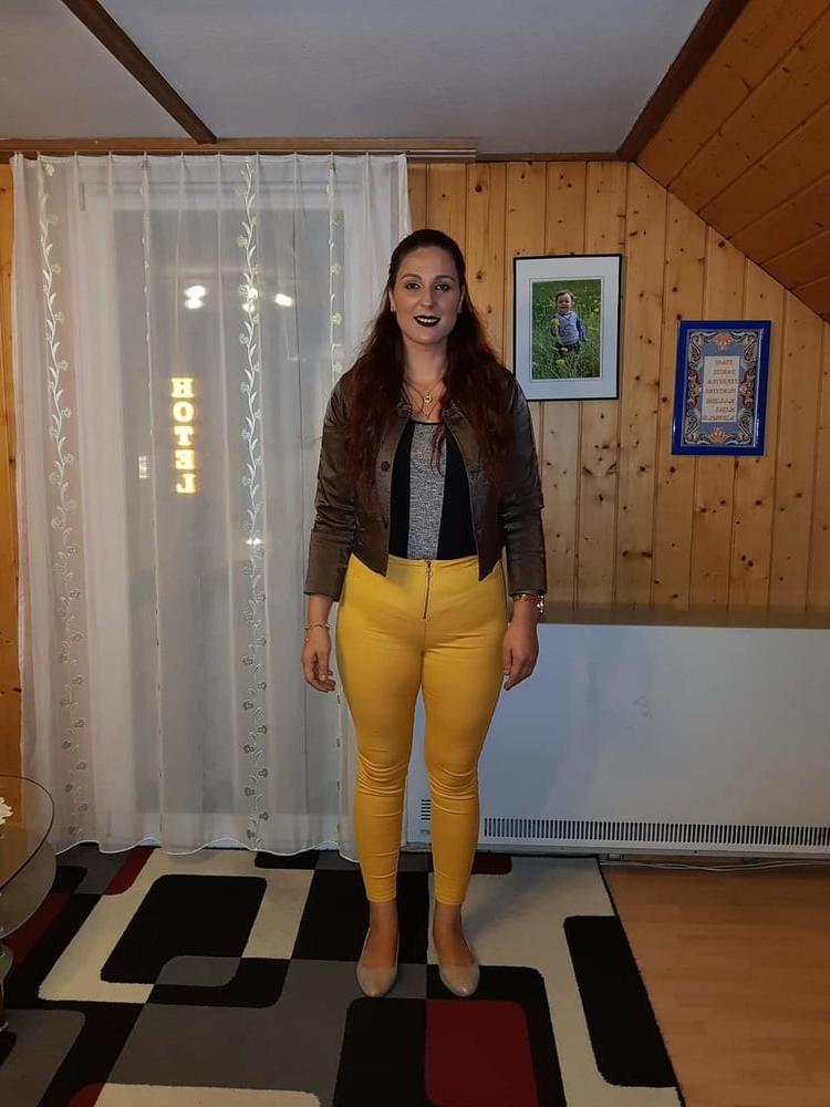 25P Born to be slut