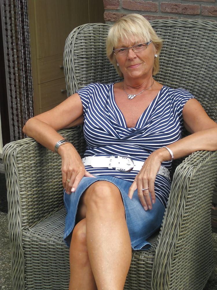25P Granny and matures dressed like sluts