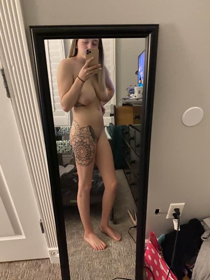 10P Sara - Exposed Slut