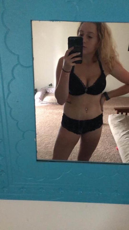 10P Sara - Exposed Slut