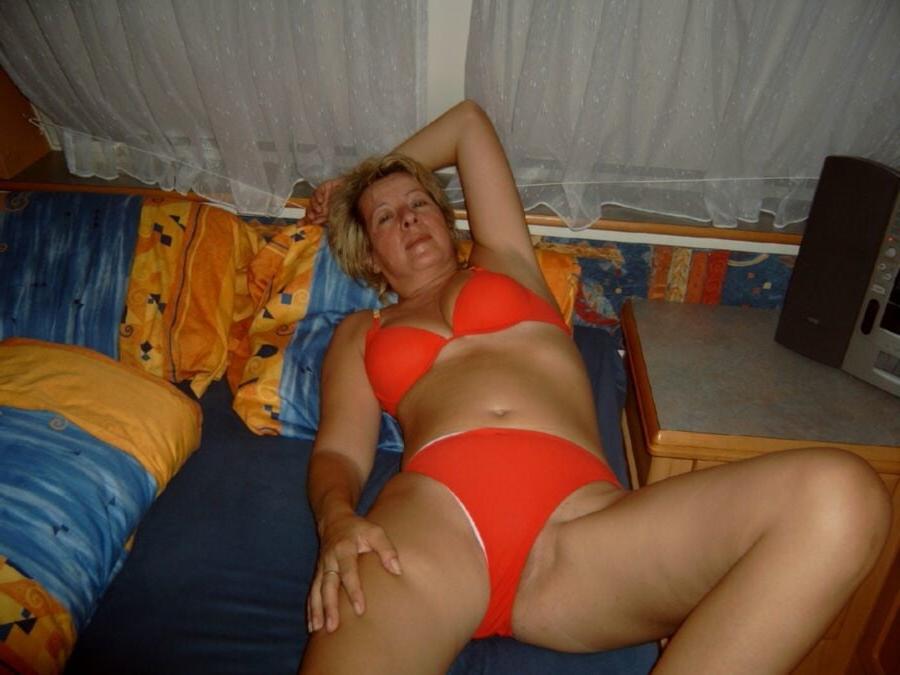 25P German Slut Anne