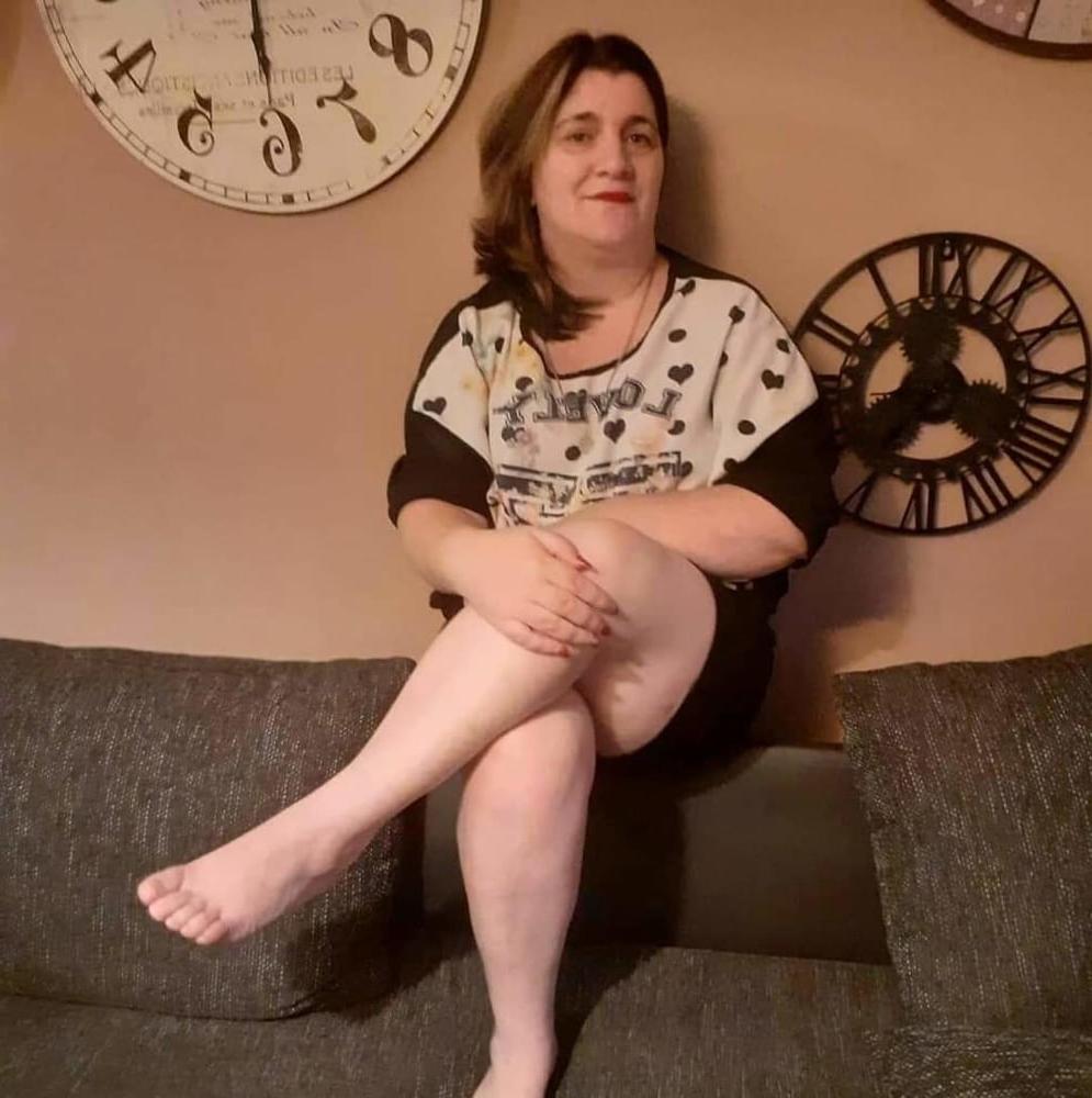 17P Slut mature Gloria