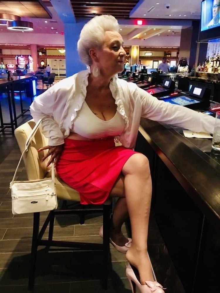 25P Non Nude Mature