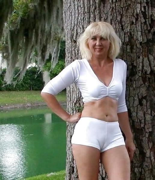 25P Non Nude Mature