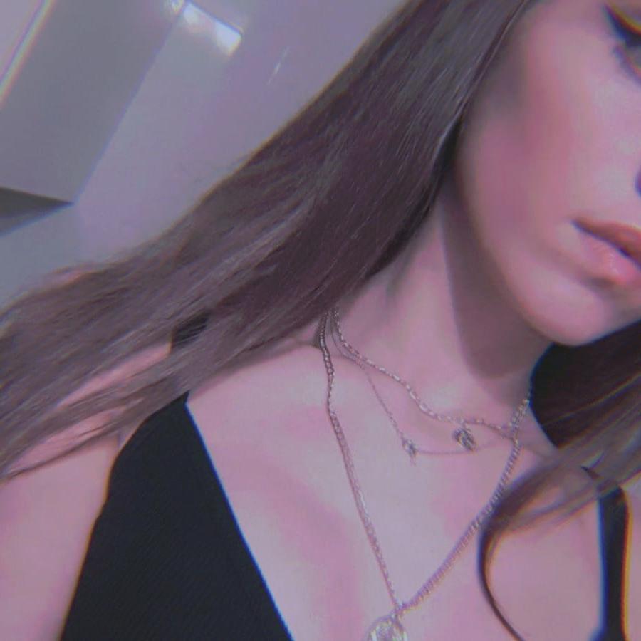 25P Hot slut from Greece