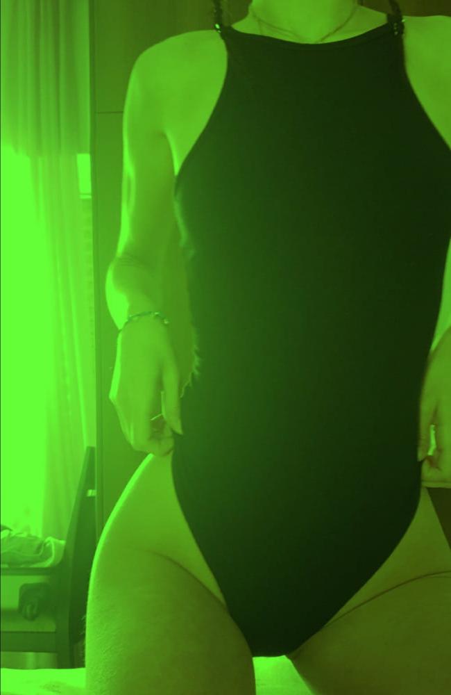 25P Hot slut from Greece