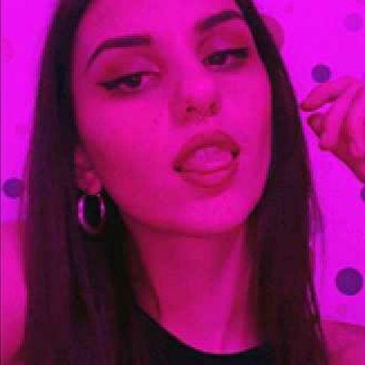 25P Hot slut from Greece