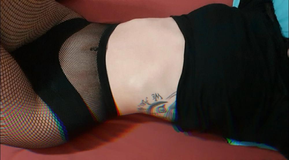 25P Hot slut from Greece