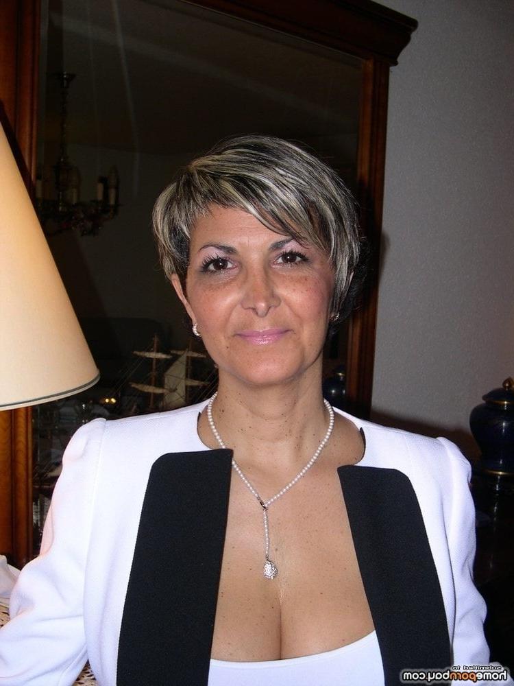 25P Hotwife Sarah from France