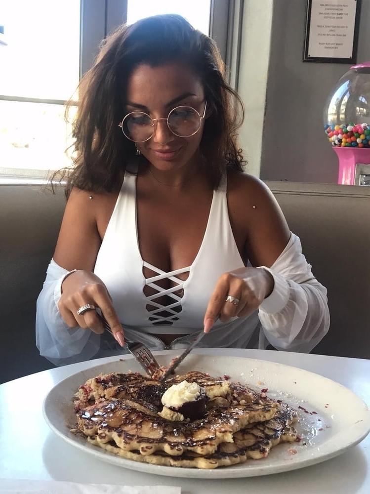 17P Elettra Lamborghini hot slut