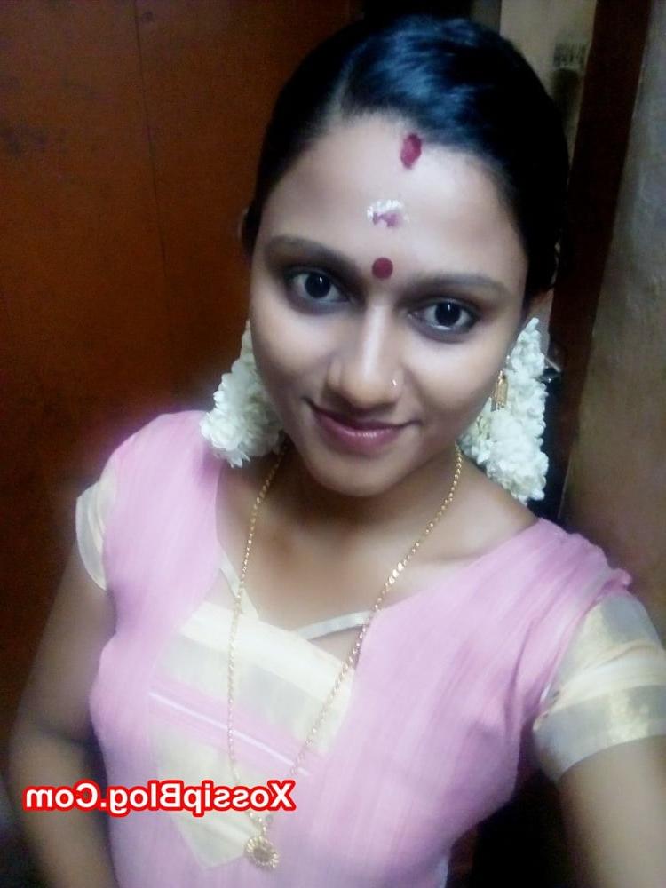 15P indian mallu aunty nude