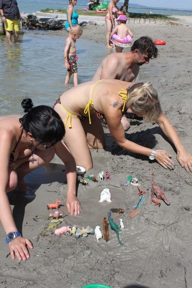 25P Holiday Skinny Dipping - Vacation