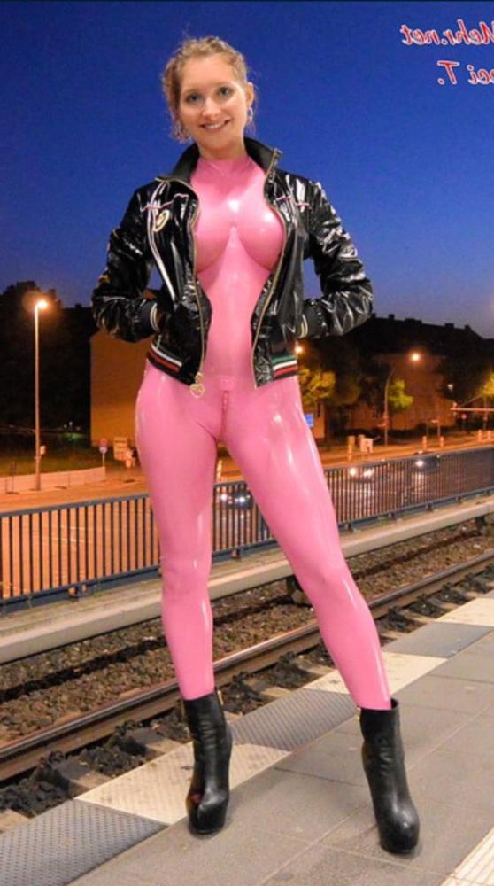 25P Fetisch Fotzen Bitches Nutten Milfs